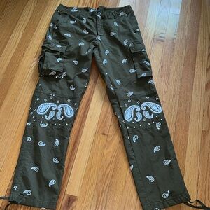 EPTM Mens size 3432 Olive Green cargo pants